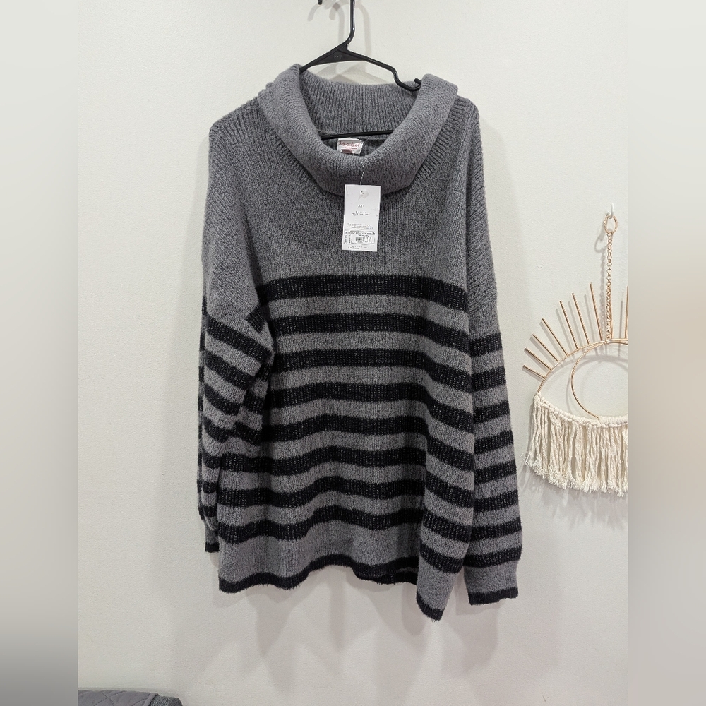 BNWT Ingrid & Isabel Gray and Black Striped Cowl Neck Plus Size Sweater